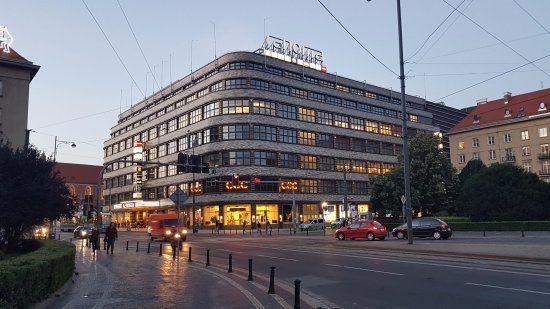 Dom Towarowy Renoma